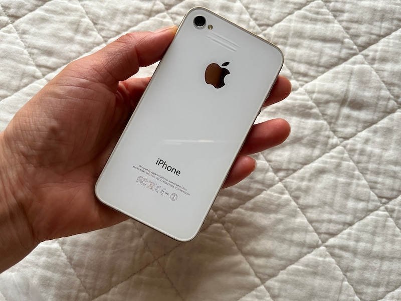 筆者の家にも古いスマホが眠っていた！