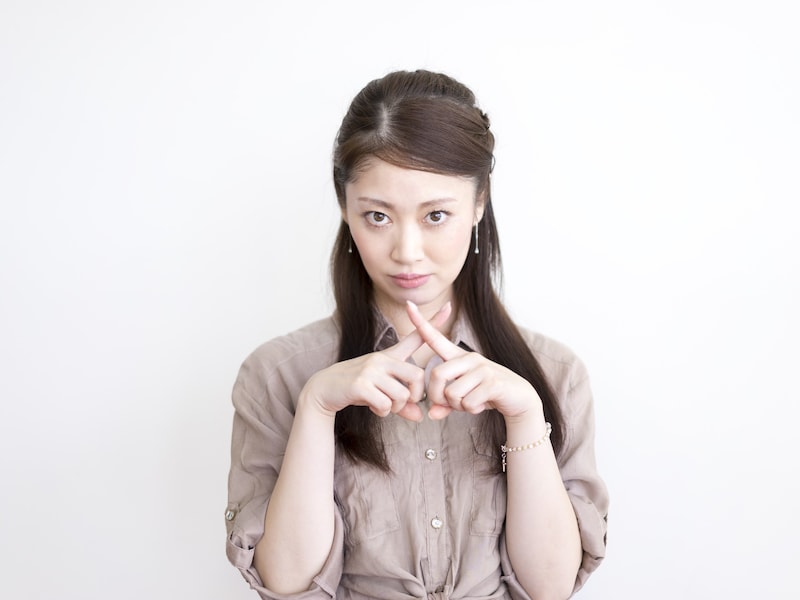 「断る勇気」が節約につながる！“しぶしぶ付き合い”が招く時間とお金のムダ※画像：amanaimages