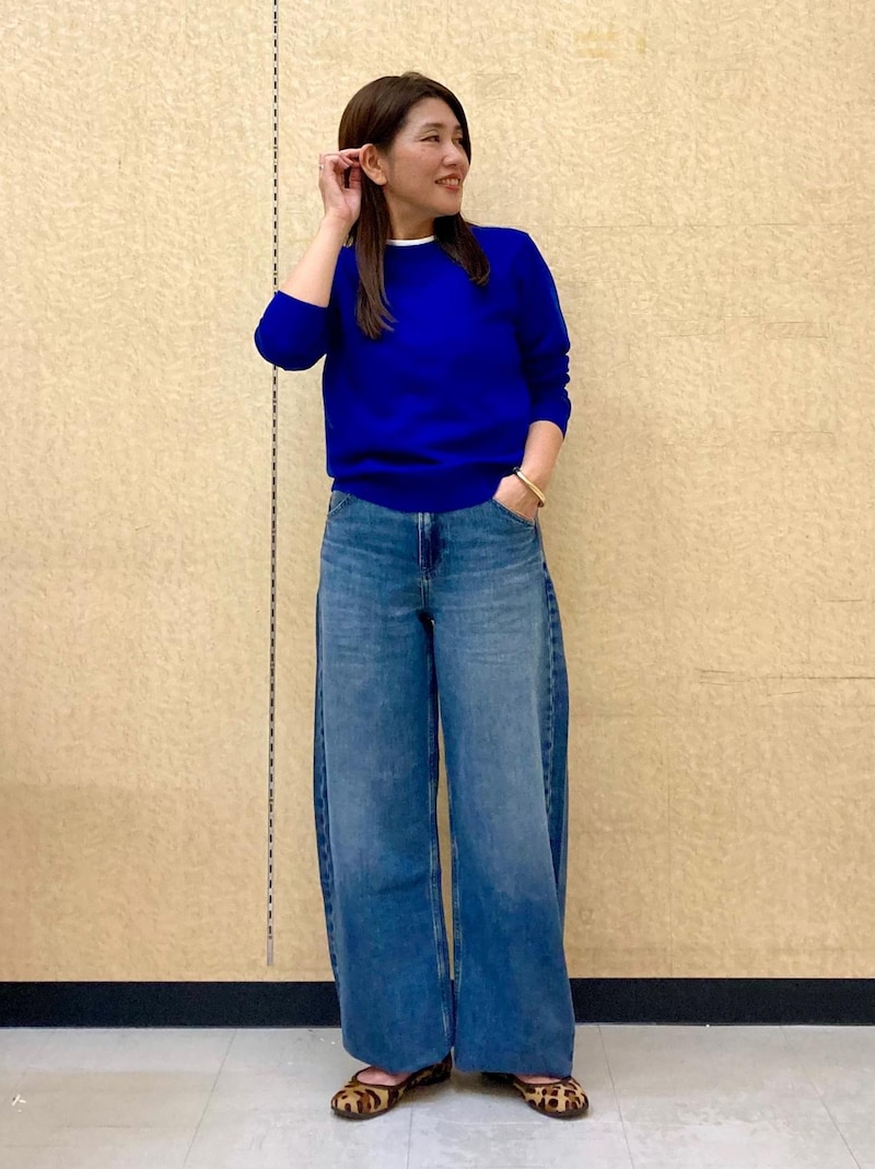 シンプルなきれい色ニットはぜひ取り入れたいアイテムです　出典：StyleHint