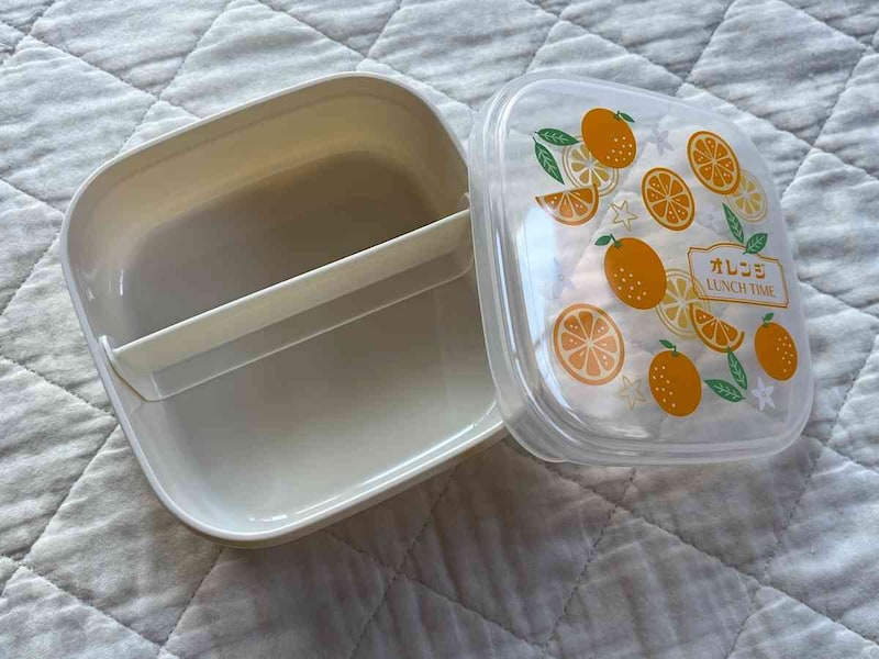 電子レンジで温める場合は、ふたをずらす