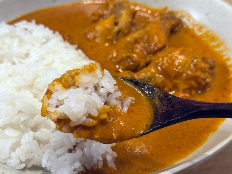 セブンプレミアム ゴールド 金のバターチキンカレー