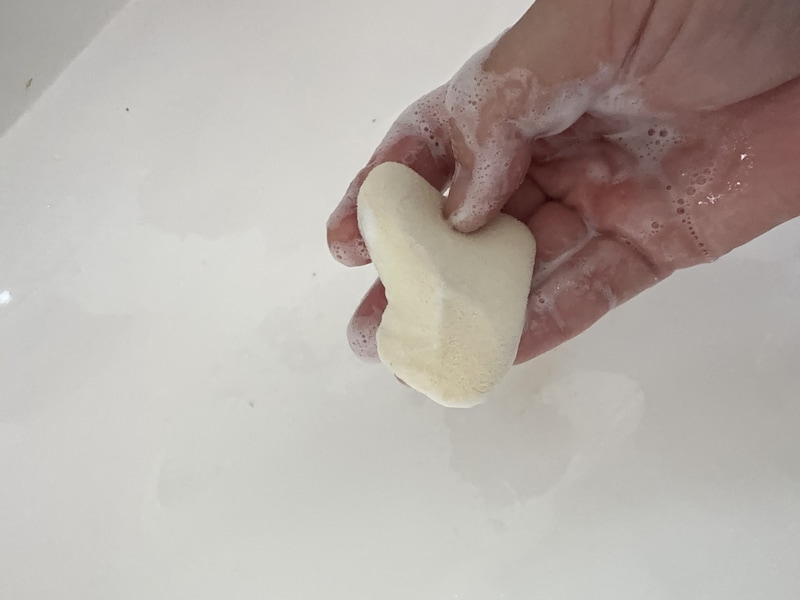 メイクスポンジの洗い方