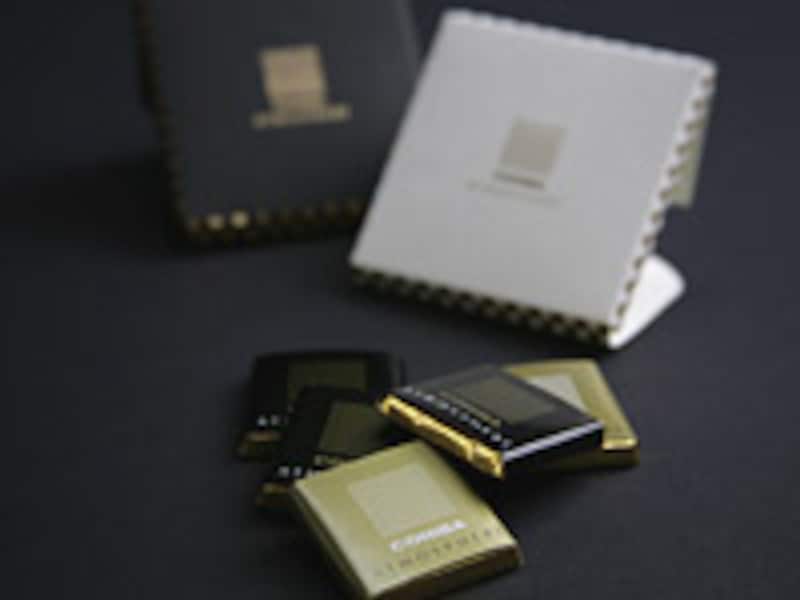 COHIBAブラック&ミルクチョコレート