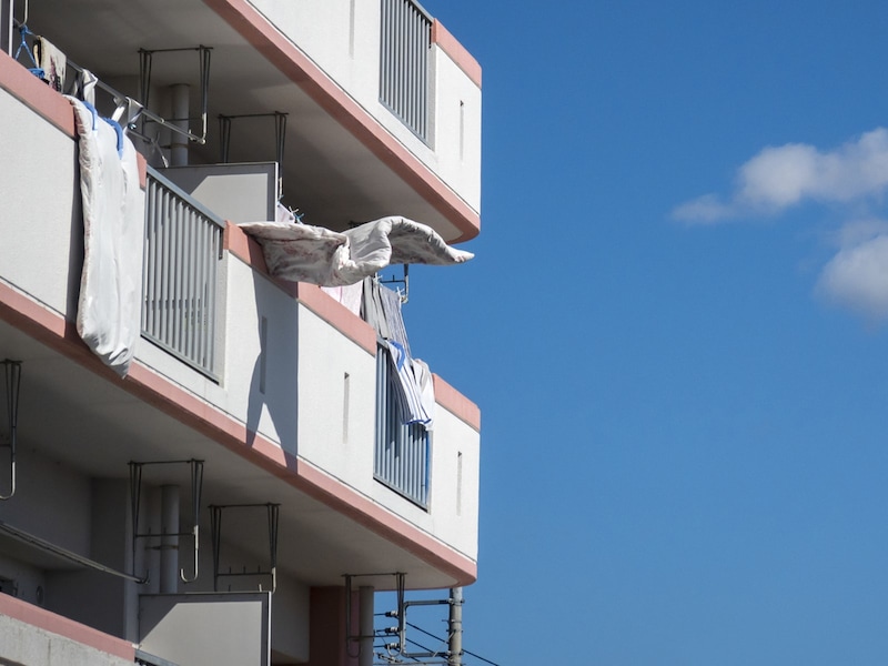 マンションでの布団干し