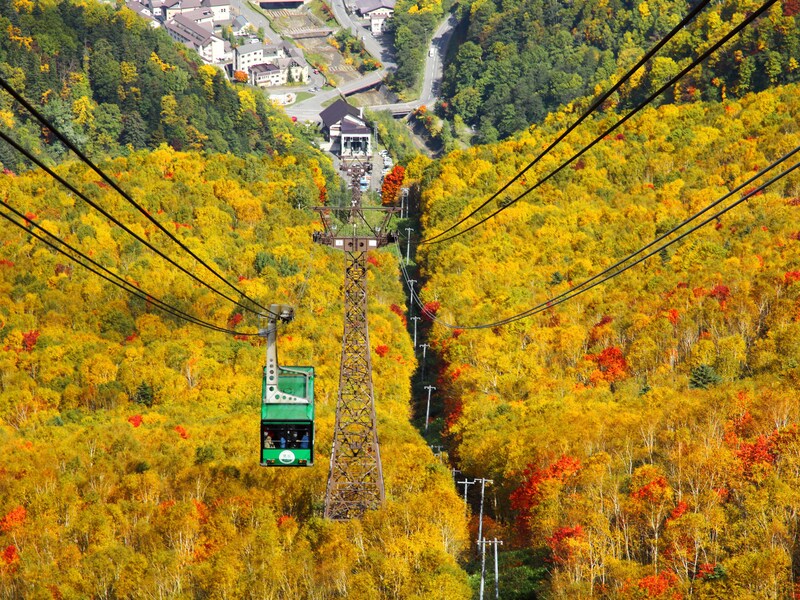 大雪山層雲峡・黒岳ロープウェイ＆リフト（北海道）※撮影：大谷修一