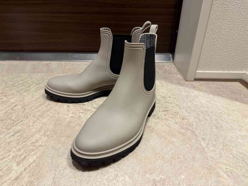 ワークマンの「レディース防水サファリサイドゴア」