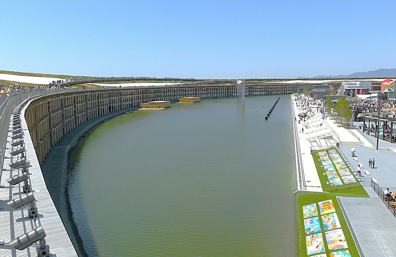 大阪・関西万博のシンボル、「大屋根リング」は一周約2キロ! その世界最大の木造建築物というギネス記録以上に、万博のレガシーとして来場者の心に残ることになった