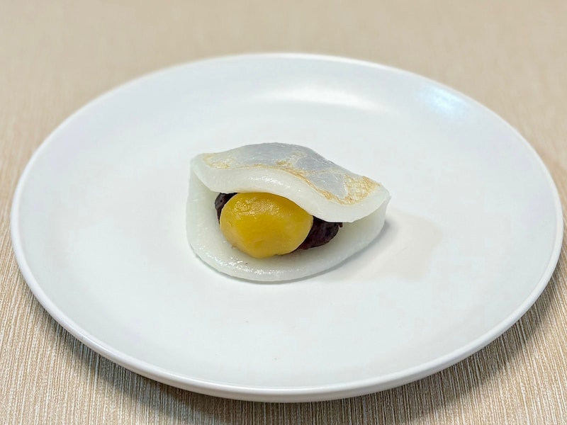 栗と粒あんの、上品で控えめな甘さに癒されます
