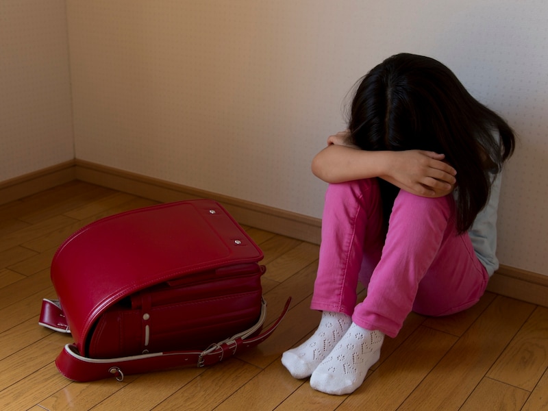 子育てをする自信がない（画像：PIXTA）