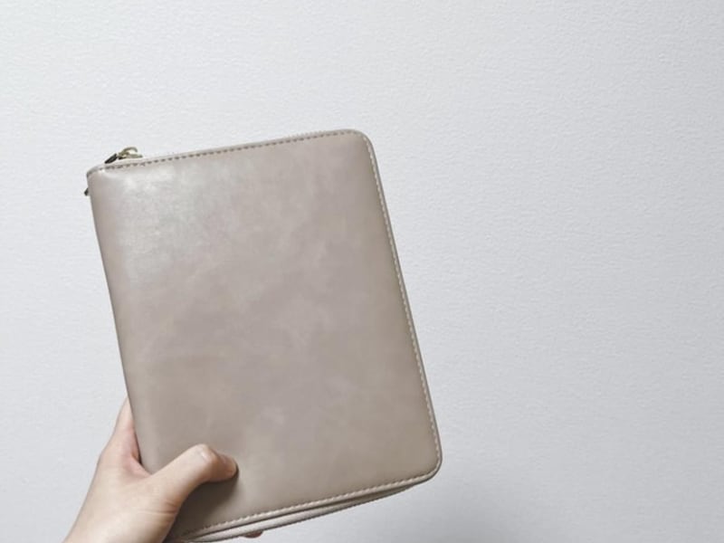 LUCIANNAの「B6手帳ケース」は丈夫なつくりが◎