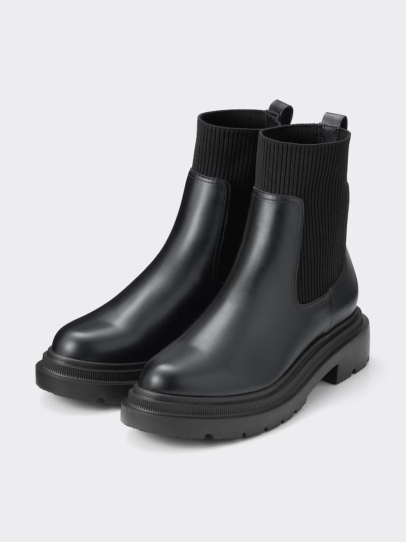 ジーユー　リブニットソックスブーツ　3990円（税込）