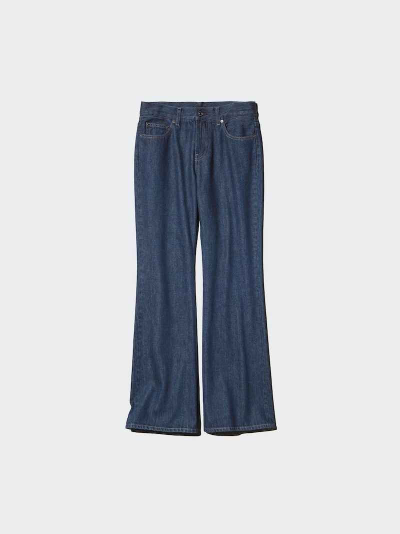 ユニクロ　ブーツカットジーンズ　4990円（税込）　