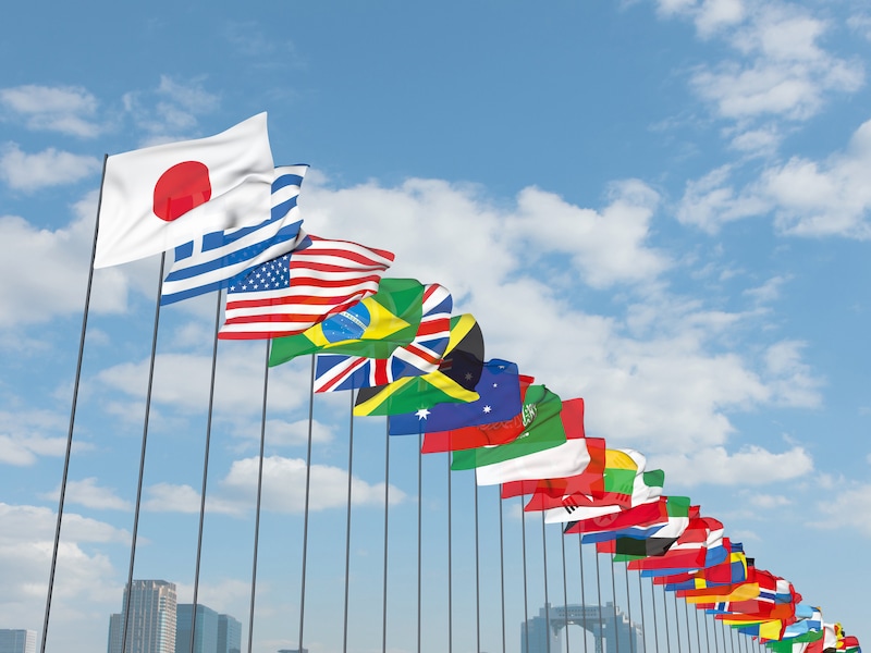 「保守」なのにグローバリスト？安倍晋三のもう一つの顔　※サムネイル画像：PIXTA