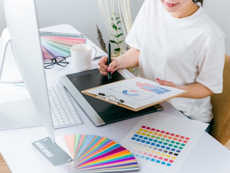 仕事は人生の大切な一部(画像:PIXTA)