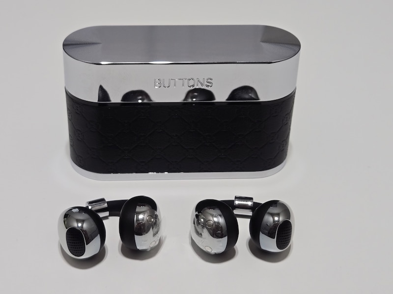 「BUTTONS CLIP」3万3000円(税込)