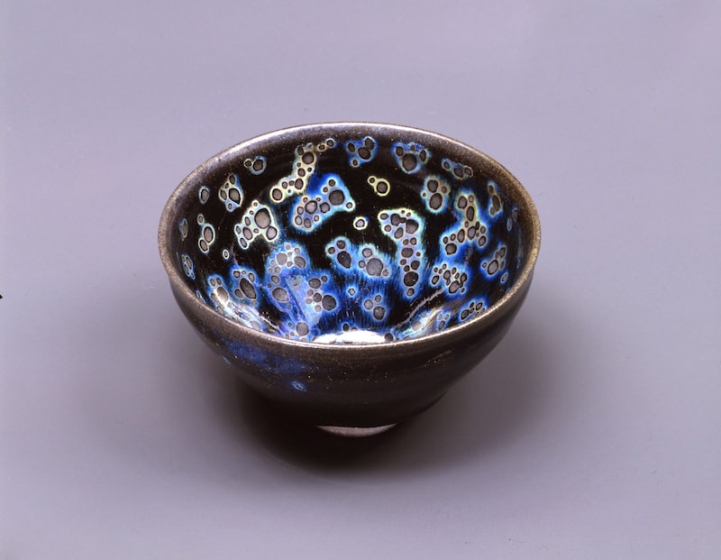 国宝　「曜変天目（稲葉天目）」 南宋時代（12～13世紀） 静嘉堂文庫美術館蔵 通期展示