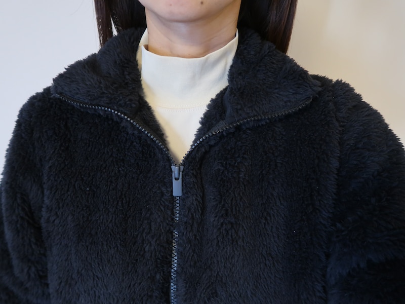 襟の部分は生地が二重になっていて、折り返しても様見えします