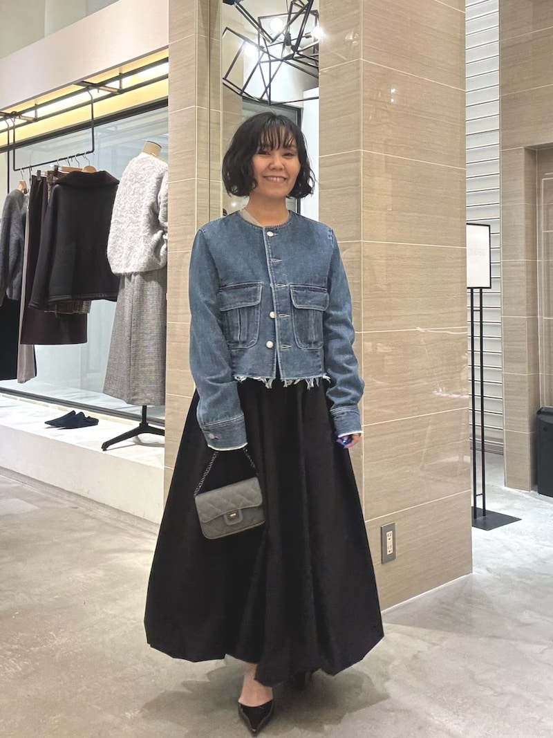 ノーカラーなどフェミニンなデザインにも注目です　出典：WEAR