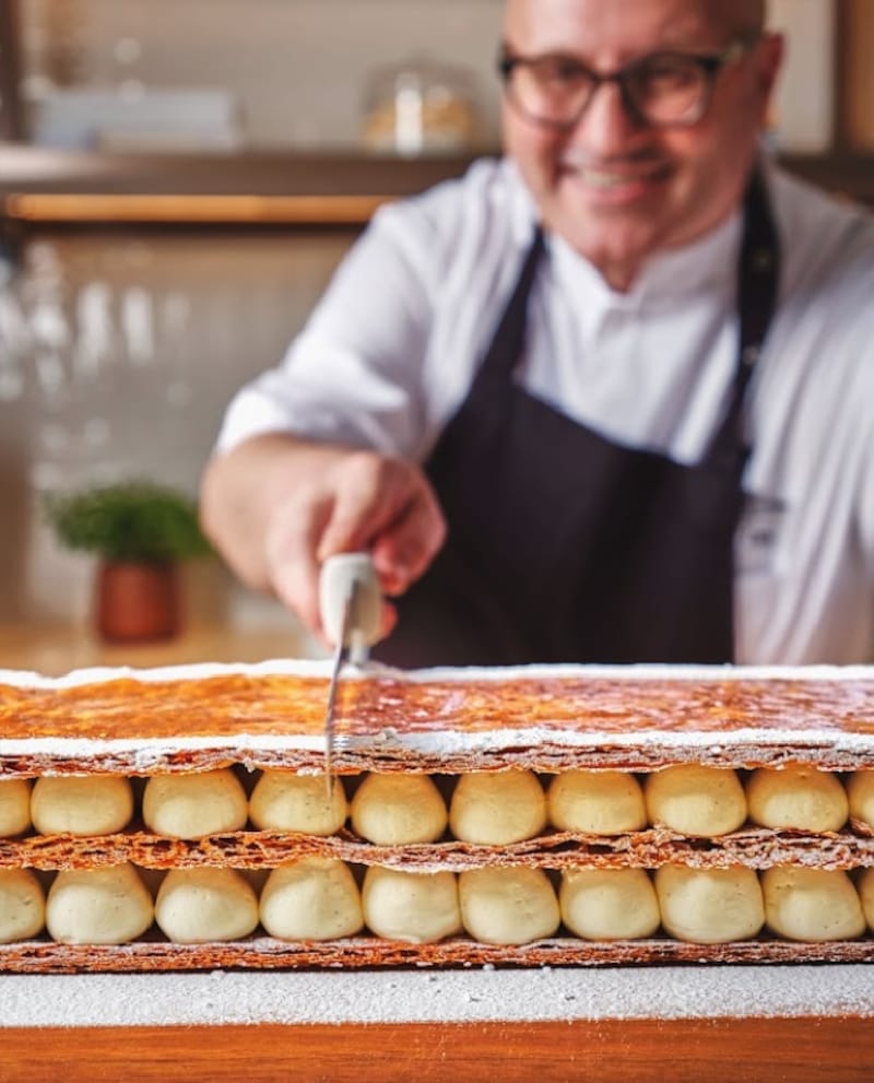 オールデイダイニング「パークラウンジ」の利用だけでも訪れる価値あり。写真はスイーツのシグネチャーメニュー、ミルフィーユ(c)&nbsp;Park&nbsp;Hyatt&nbsp;Kuala&nbsp;Lumpur