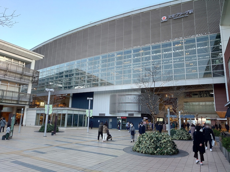 周辺に高級住宅街がある、たまプラーザ駅