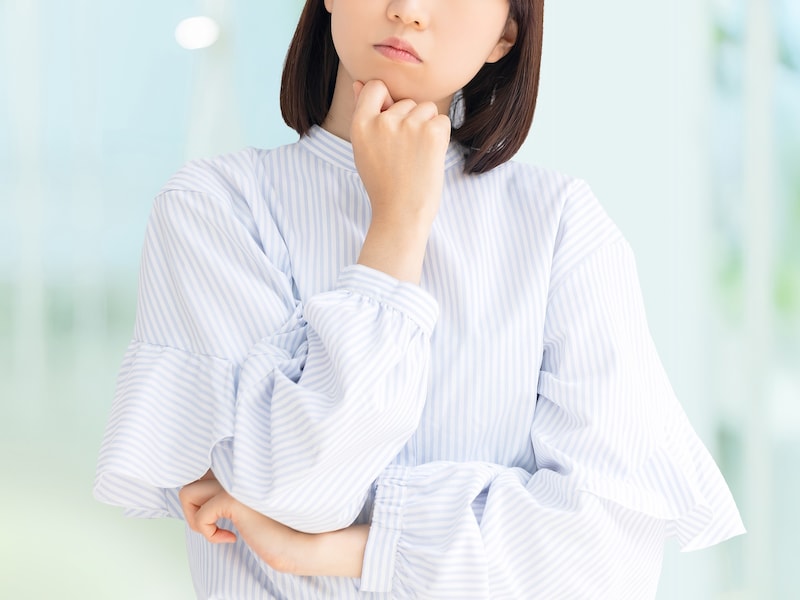 離れた方がいい関係とは？（画像：PIXTA）