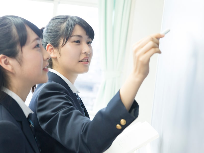 「女性は数学ができない」は本当なのか？ 学力調査データで検証すると…。※サムネイル画像：PIXTA