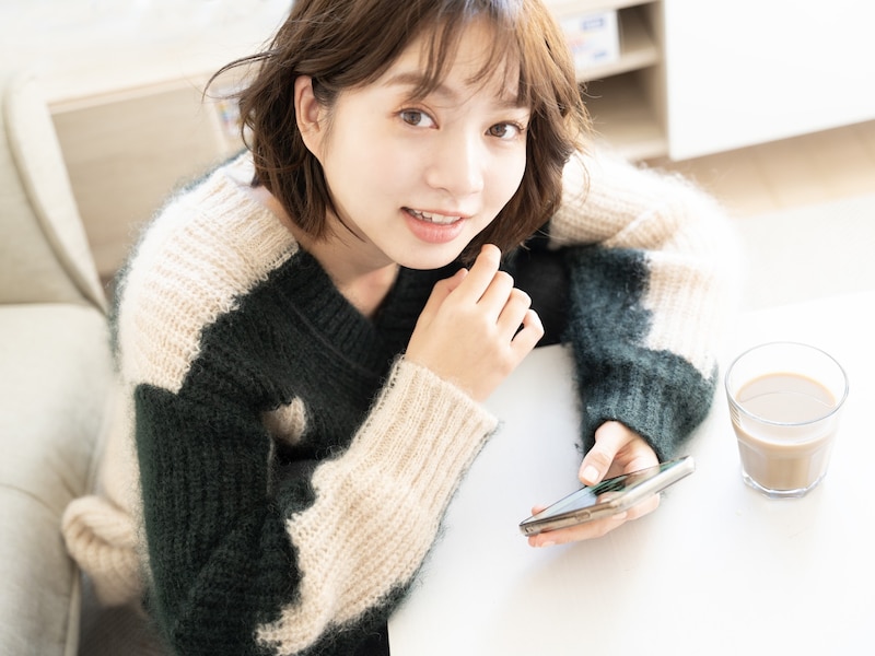 個人向け国債「変動10年」とネット定期預金に50万円預けたときの利息はどのぐらい違う?※画像：amanaimages