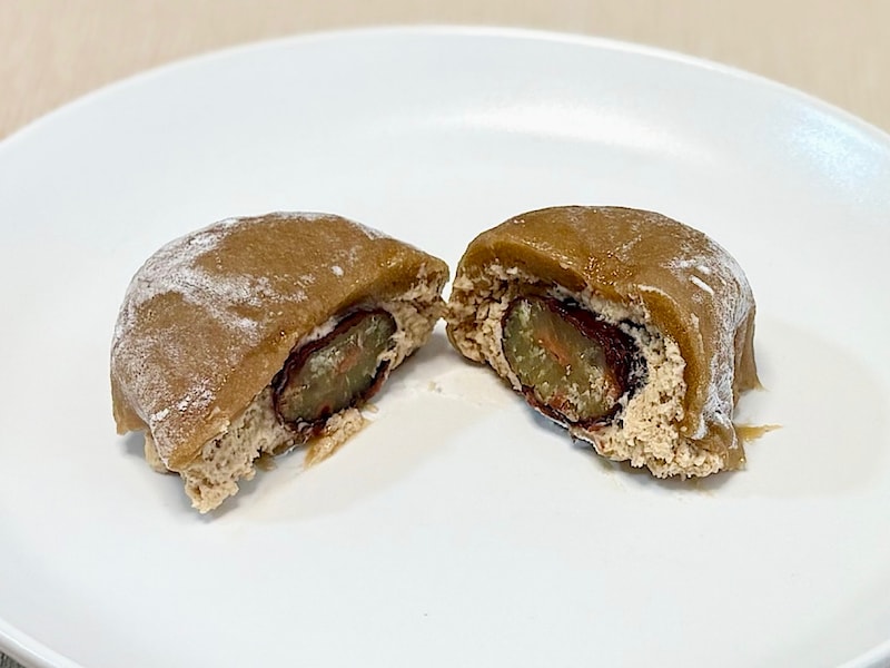 ふわふわもちもち食感に、ホクホクの栗のおいしさがたまりません 