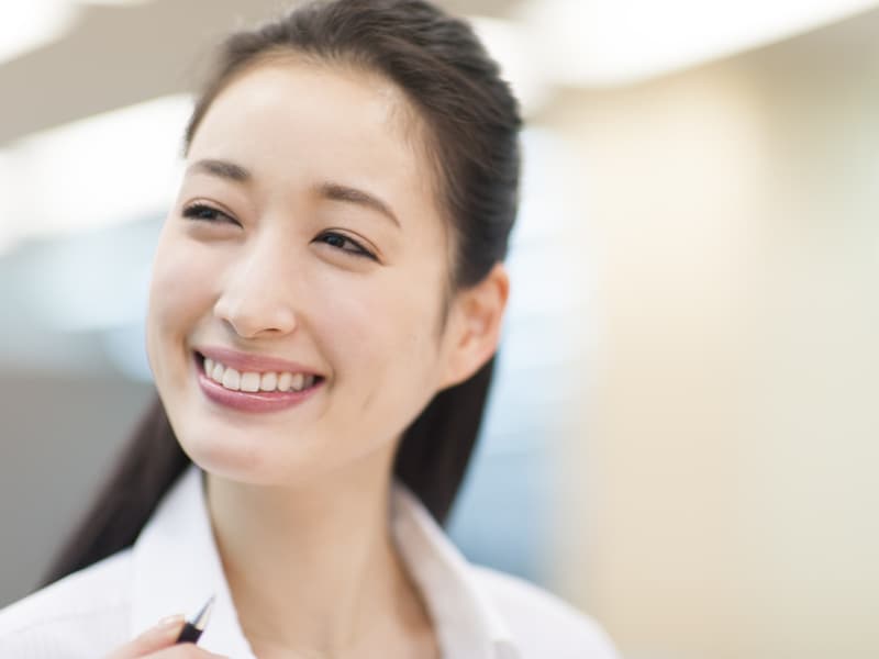 ゆうちょ銀行の通常貯金VSネット銀行の普通預金。利息の違いは? ※サムネイル画像:amanaimages