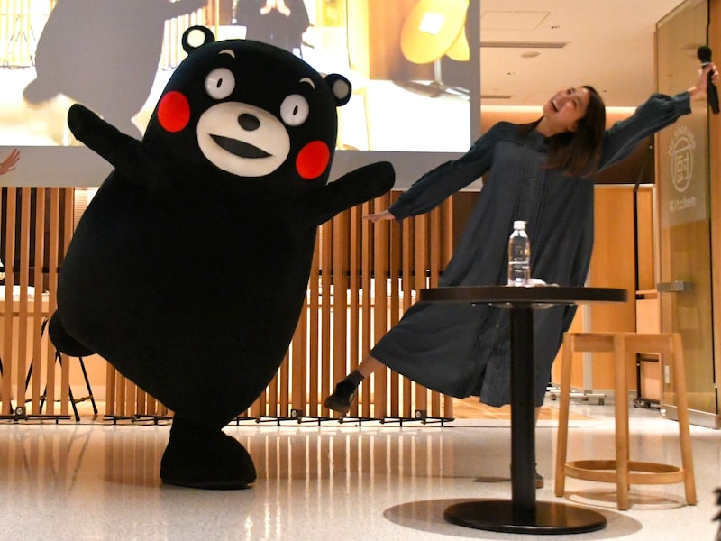 どっちが本物？＝11月1日、東京都文京区