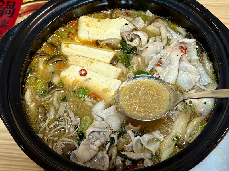 野菜やきのこも旨辛な味わいになり、たっぷり食べられて満足感も◎