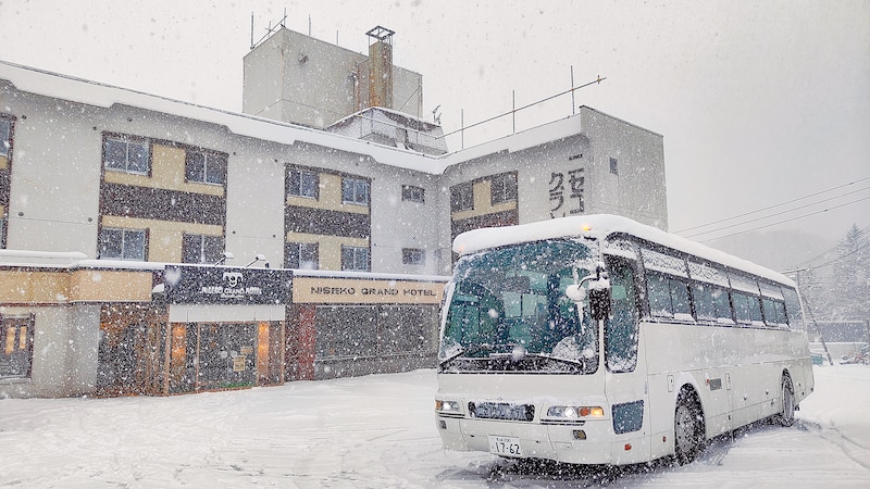 どこかレトロな外観にほっとする「ニセコグランドホテル」