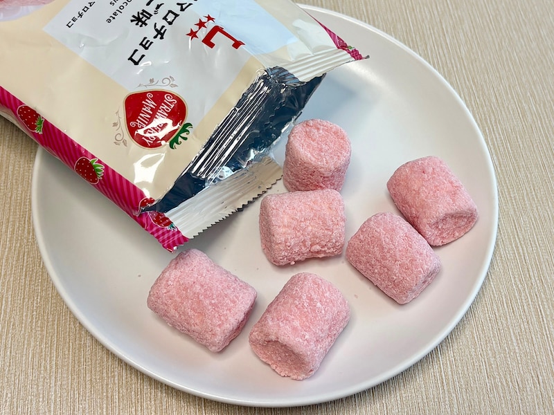濃厚ないちごチョコにもちっとマシュマロの組み合わせが絶品！ 