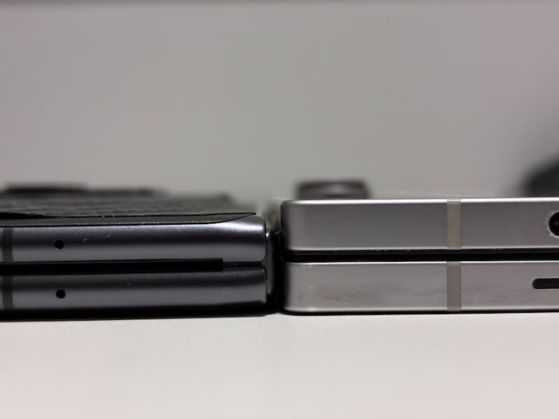 本体厚みの比較(nubia FoldとGalaxy Z Fold 6)