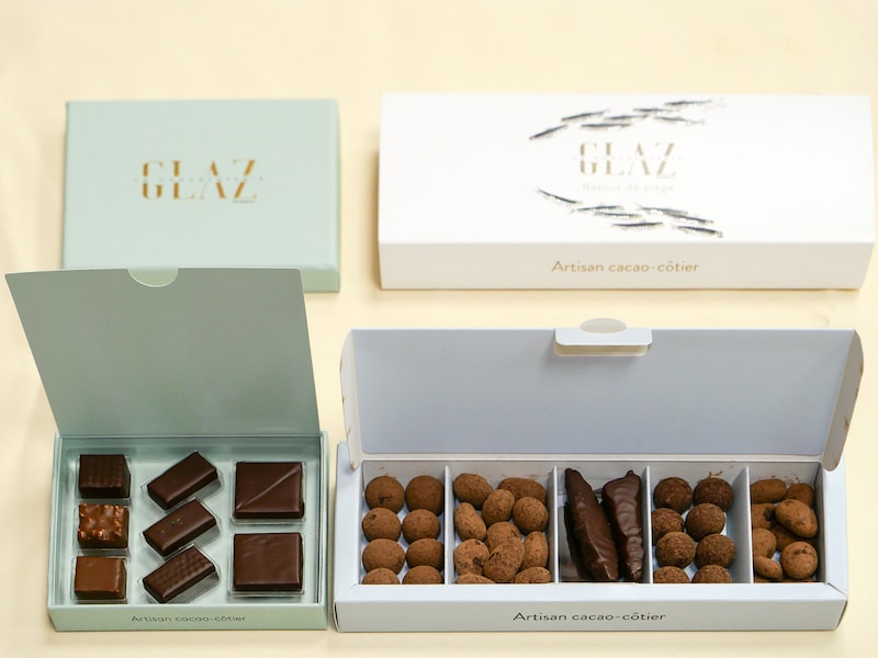 「グラーズ ラ・ショコラトリー」左:ショコラアソート8粒(5940円)、右:ルトゥール・ド・プラージュ(6264円)※日本初上陸、高島屋限定