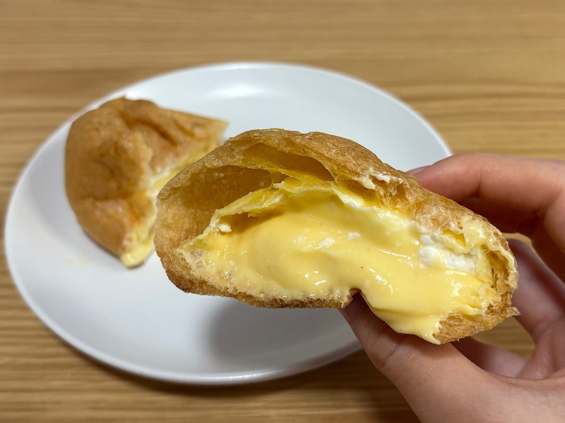 濃厚な純生クリームとカスタードクリームがとろ～り！ 