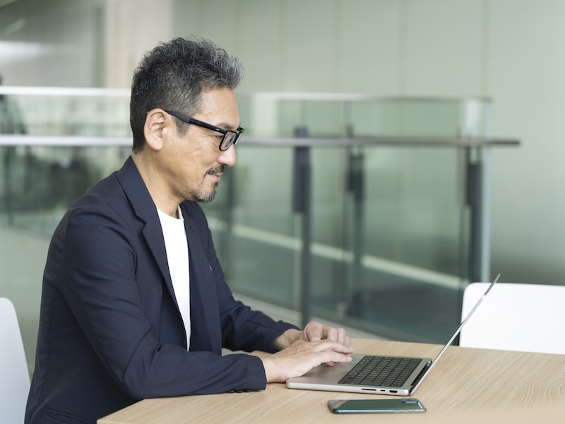 支払いが多く老後の計画が立てられません（画像：PIXTA）