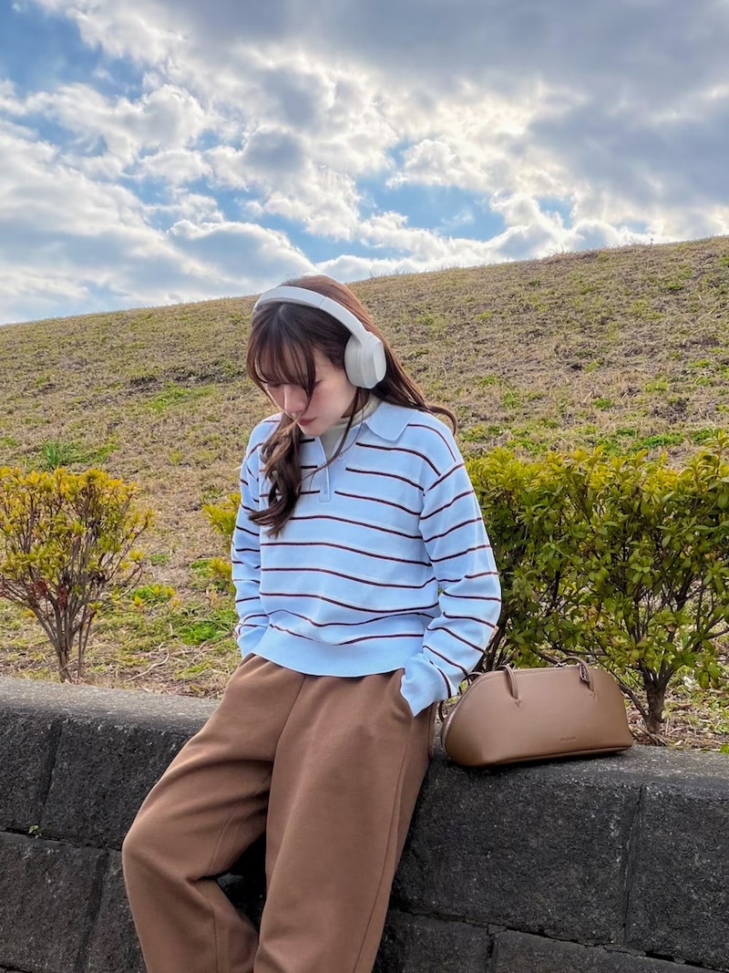 ライトブルー＆細いボーダー柄でさわやかに　出典：WEAR