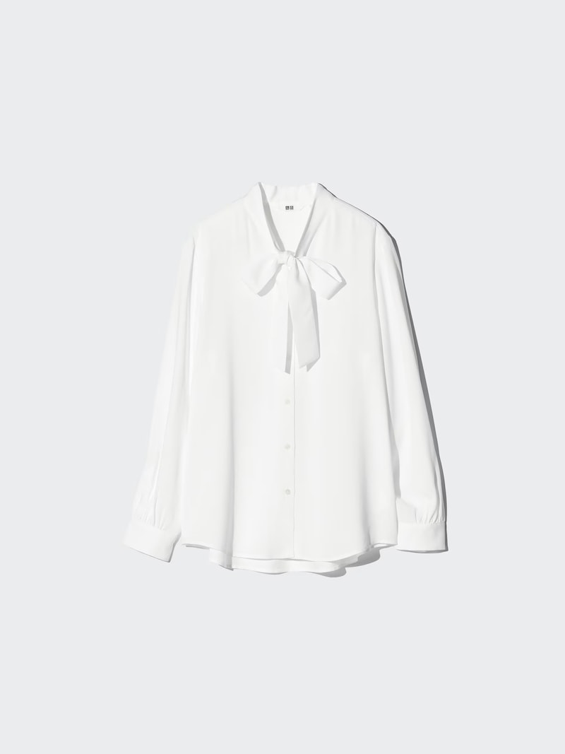 ユニクロ　レーヨンボウタイブラウス　2990円（税込）