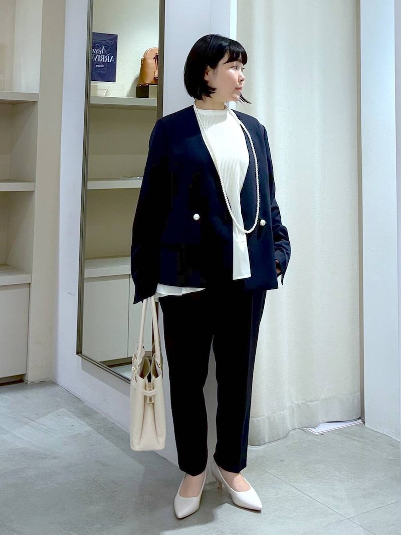 万能に着まわせるジャケット＆パンツのセットアップ　出典：WEAR