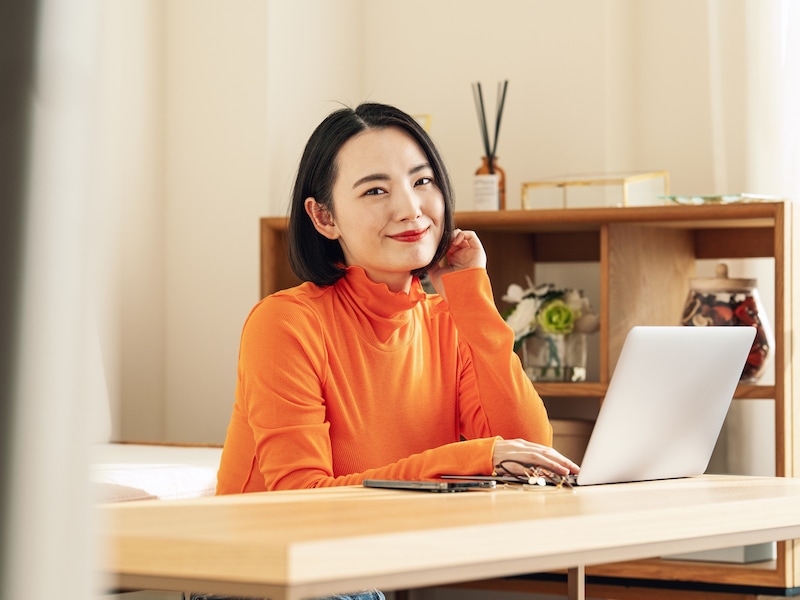 金利上昇で注目の銘柄とは？（画像：PIXTA）