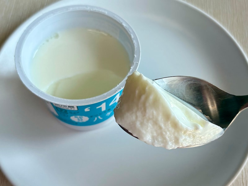 かたすぎずやわらかすぎずの滑らか食感が絶品！ 他の味と複数買いしたくなるコスパ抜群ヨーグルトです 