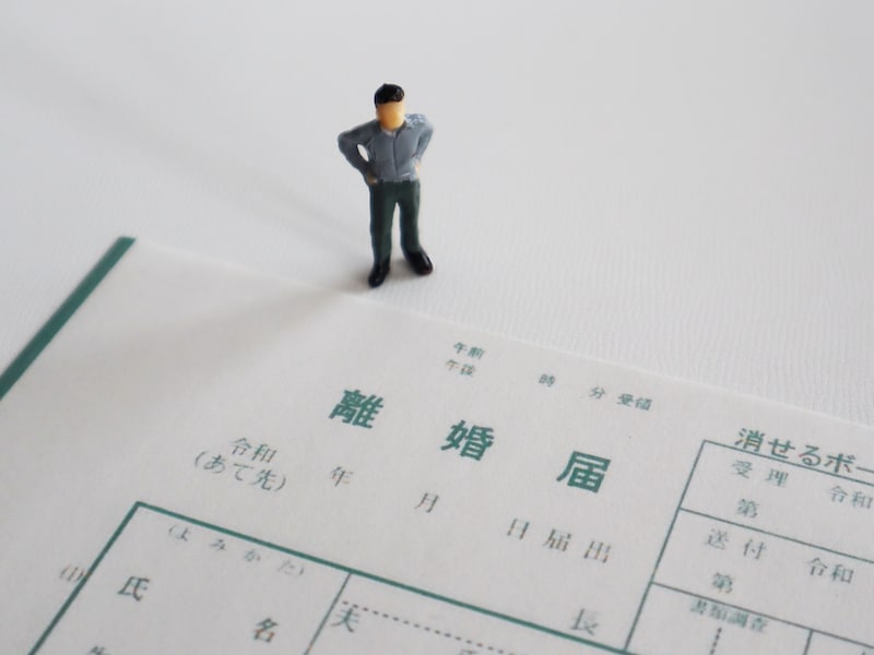 夫が「離婚」を迷うときとは(画像:PIXTA)