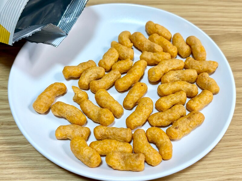チーズ味の濃厚さもたまりません! 大豆ベースのスナック菓子だとは気づかない可能性大です