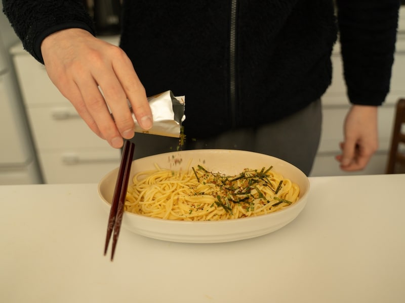 最近はあまり仕事の依頼がないので、食費を節約…… ※画像:PIXTA
