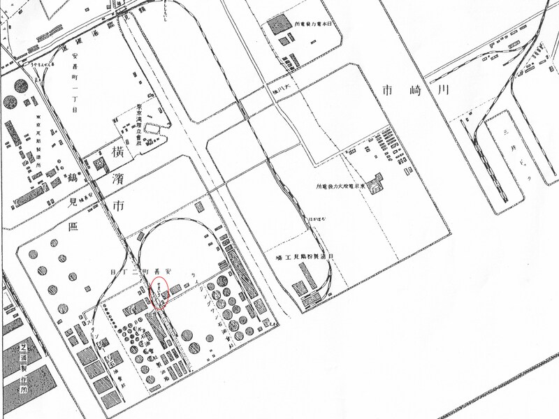 1931（昭和6）年修正測量の「安善町」地形図部分。石油駅の位置（赤丸印）に「せきいう」の駅名が見られる（出典：国土地理院）