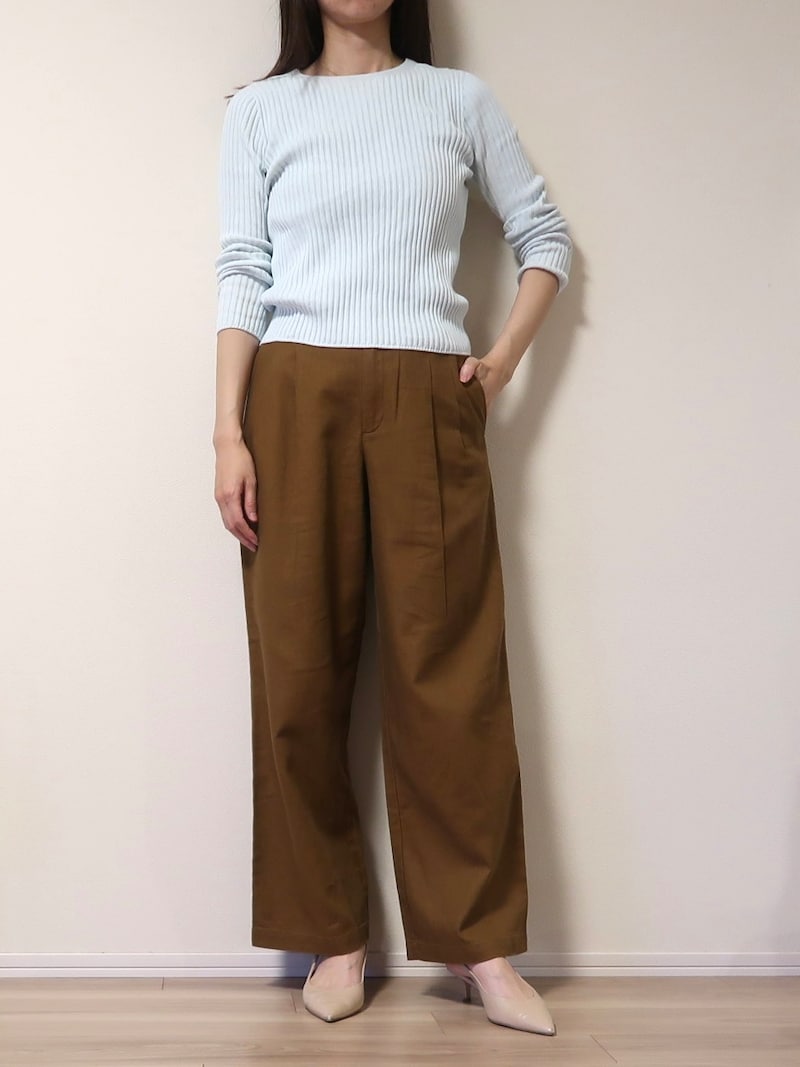 すとんと落ちてきれい見えする絶妙なワイドシルエットが大人向け