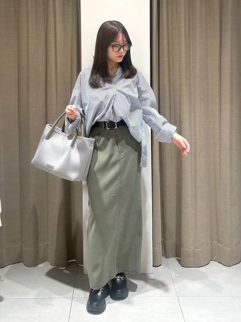 きれいめなカジュアルコーデにも合わせやすいのがうれしい 出典:WEAR