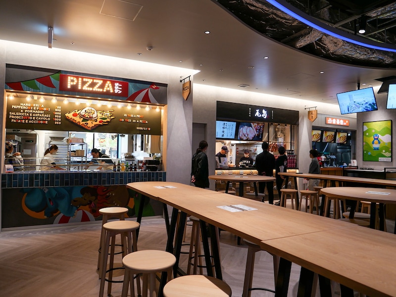 1階「LIVE FOOD HALL」には9店舗が出店