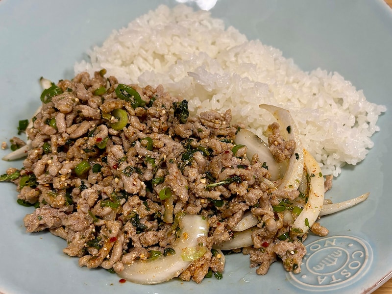 ガツンとくる辛さと、爽やかな酸味がクセになる！&nbsp;濃い味わいなので白米と相性抜群です